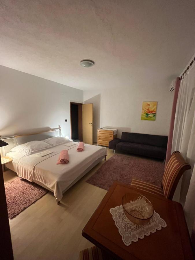 Apartment Masa Tisno Exterior photo